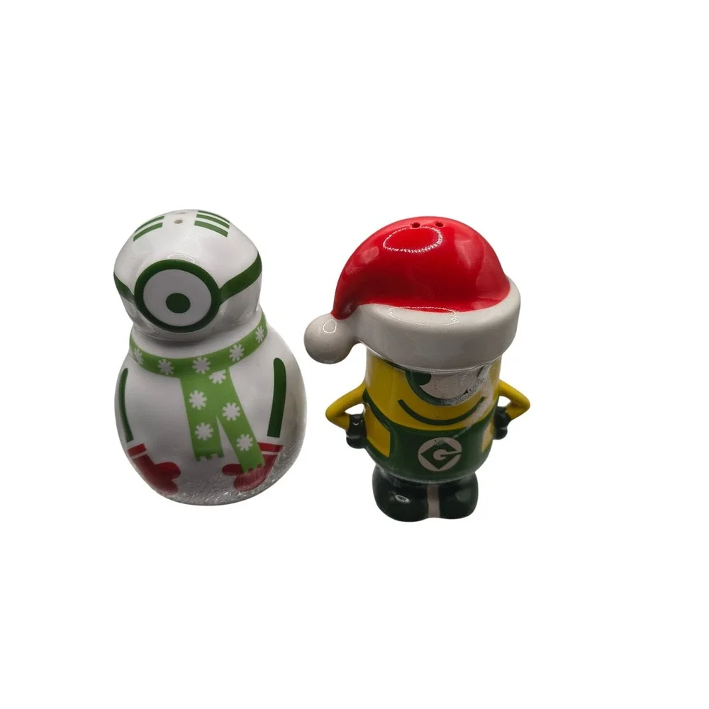 Universal Studios Minions Christmas Salt and Pepper Shakers Santa Snowman Set